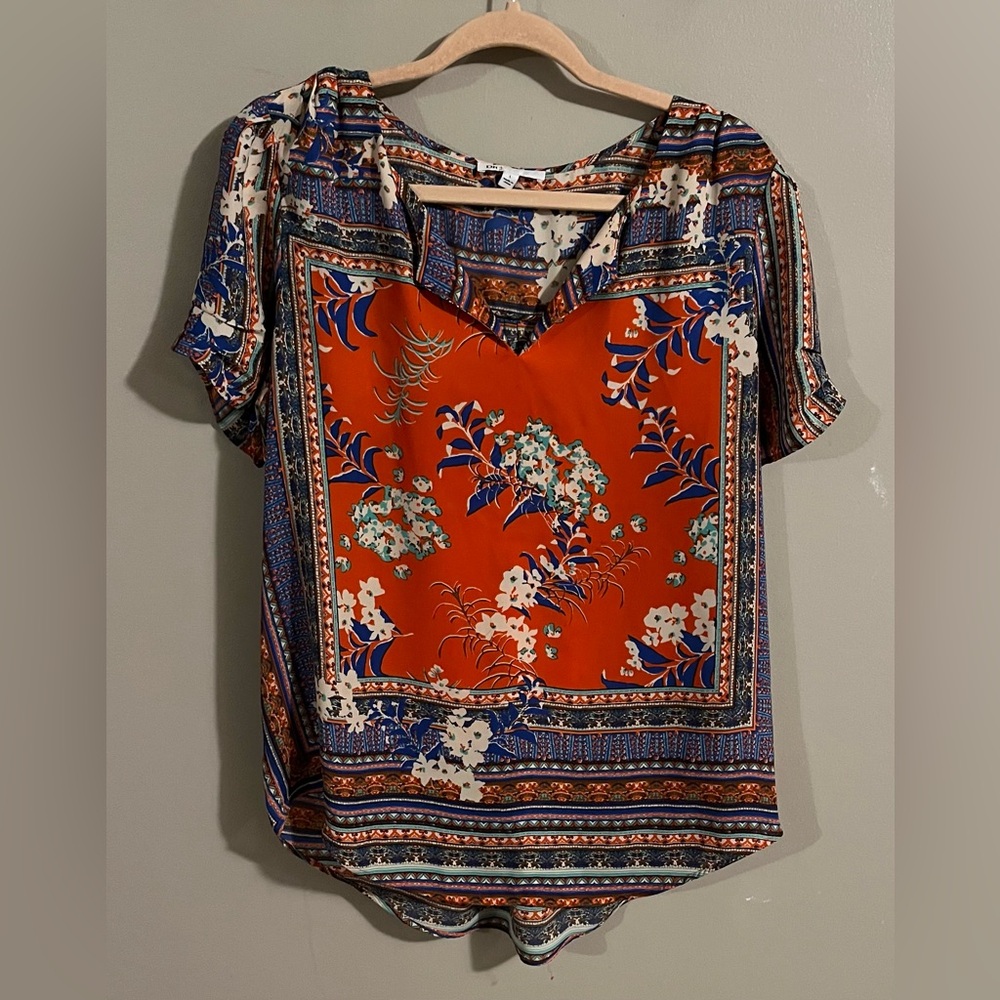$3❤️Bundled DR2 Blouse